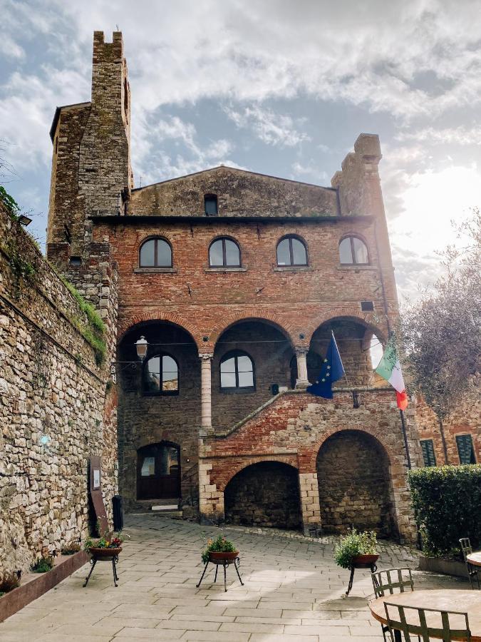 La Casa Nel Castello E Il Giardino Segreto Villa Suvereto Dış mekan fotoğraf