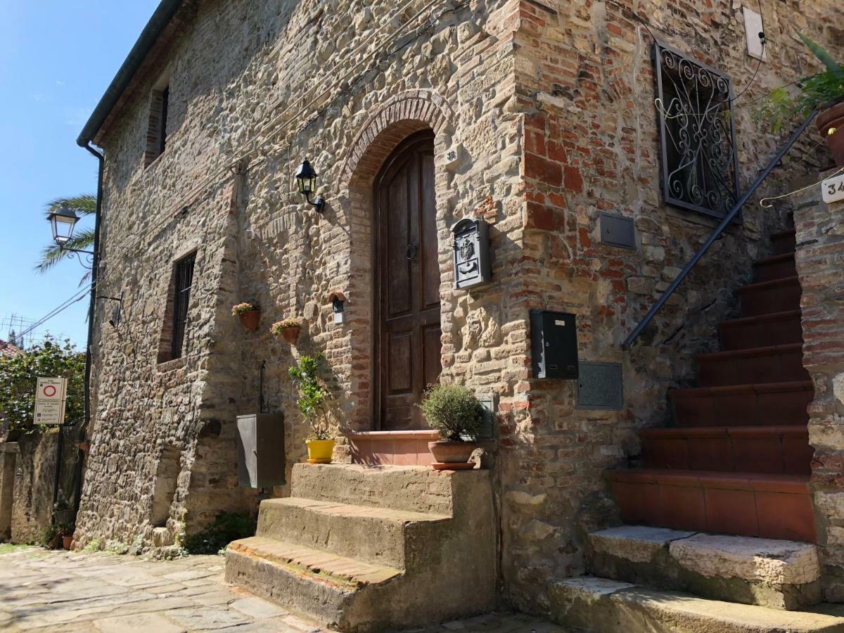 La Casa Nel Castello E Il Giardino Segreto Villa Suvereto Dış mekan fotoğraf
